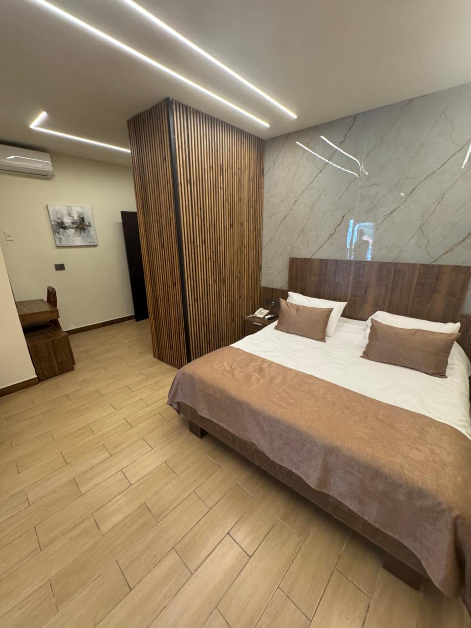 Lamedina Hotel & Resort Jounieh Exteriör bild
