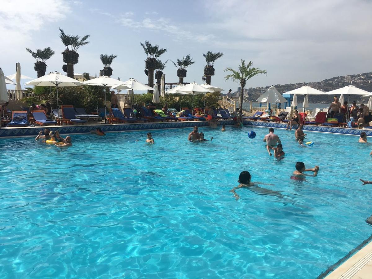 Lamedina Hotel & Resort Jounieh Exteriör bild