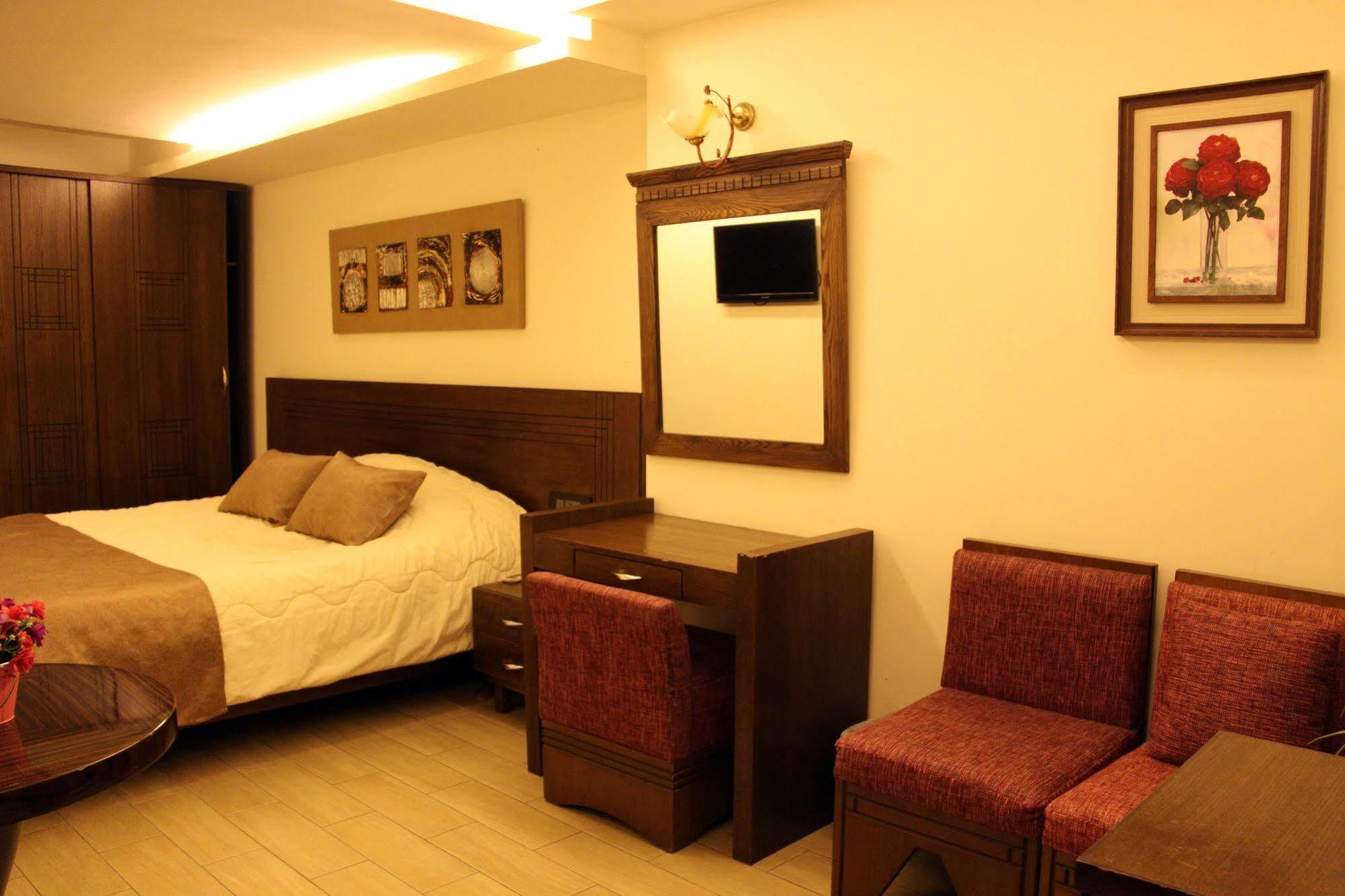 Lamedina Hotel & Resort Jounieh Exteriör bild