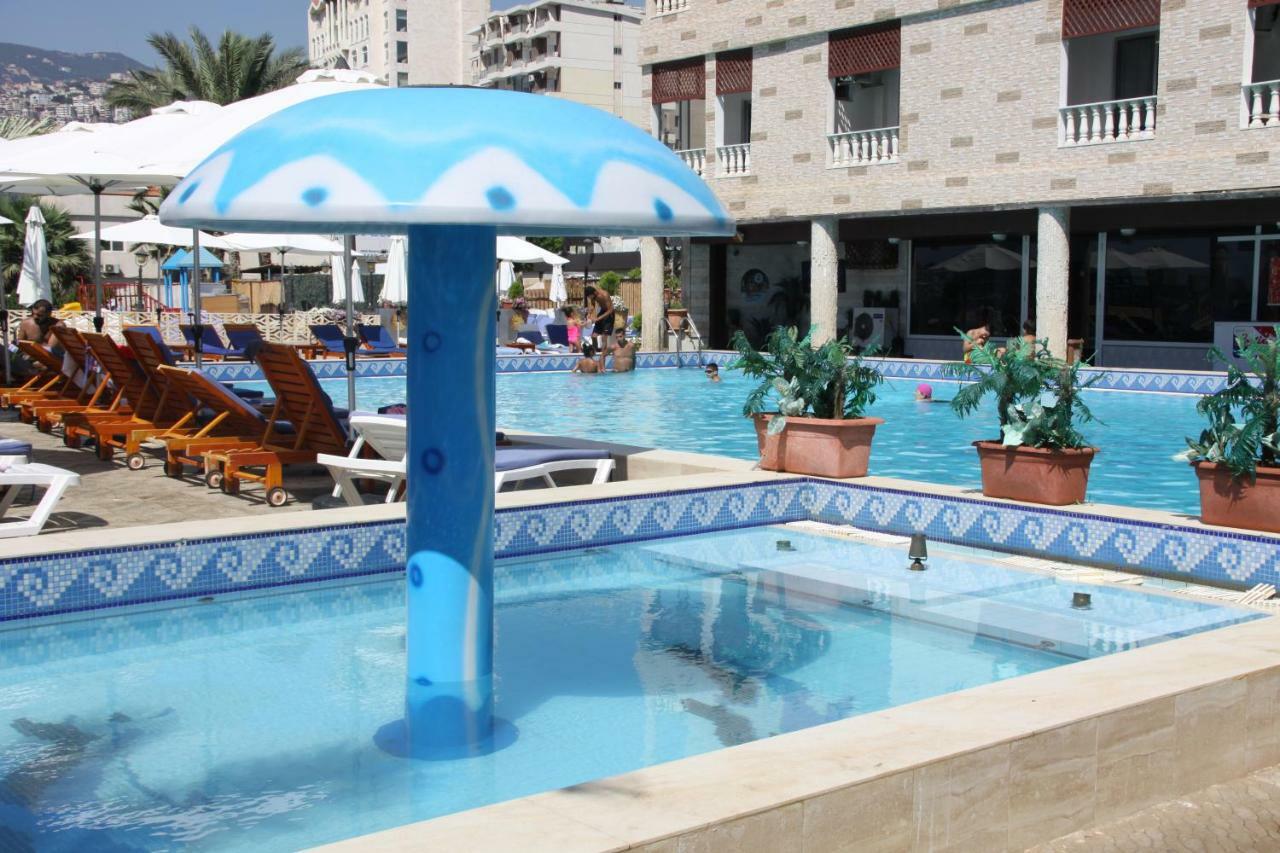 Lamedina Hotel & Resort Jounieh Exteriör bild